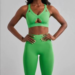 Buffbunny heart breaker sports bra, size small